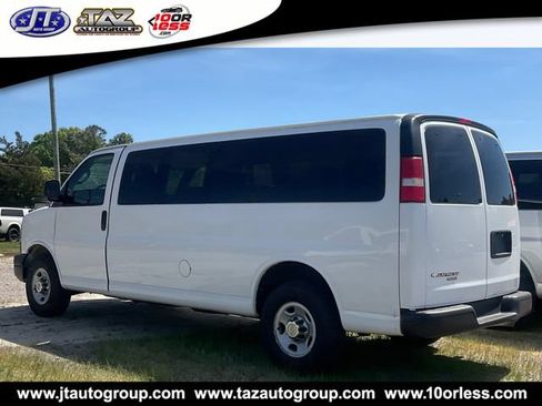 Used 2016 Chevrolet Express 3500 LT w/ LT Preferred Equipment Group RWD image 5