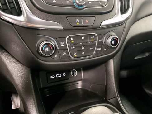 Used 2024 Chevrolet Equinox LT w/ LPO, Floor Liner Package image 25