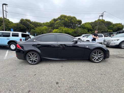 Used 2017 Lexus IS 350 F Sport RWD image 9