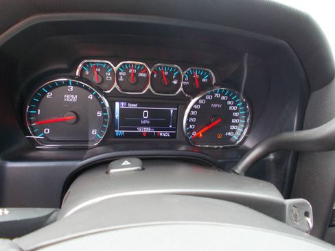 Used 2018 Chevrolet Silverado 1500 LT w/ All Star Edition AWD/4WD image 15