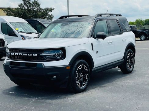 Used 2025 Ford Bronco Sport Outer Banks w/ Outer Banks Tech Package+ AWD/4WD image 7