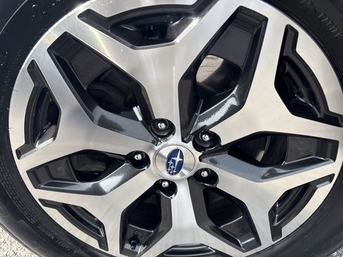 Used 2019 Subaru Forester Premium image 8