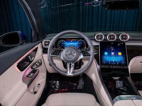 New 2026 Mercedes-Benz GLC 300 image 15
