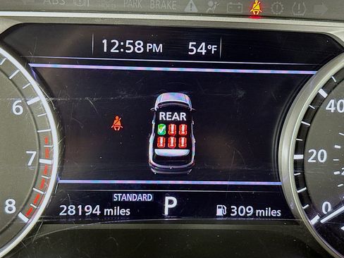 Used 2024 Nissan Pathfinder SV image 19