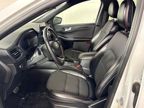 Used 2023 Ford Escape ST-Line FWD image 24