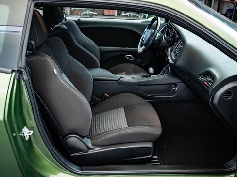 Used 2022 Dodge Challenger R/T Scat Pack image 23