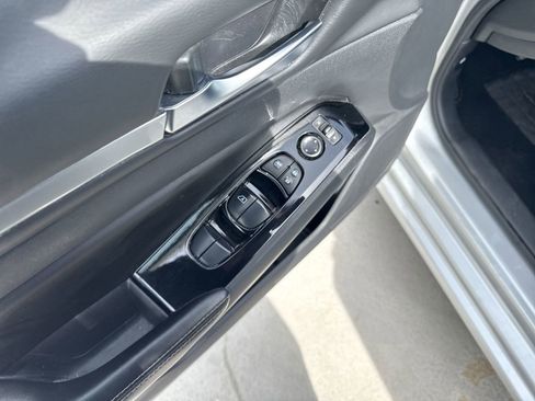 Used 2023 Nissan Altima 2.5 SV image 13