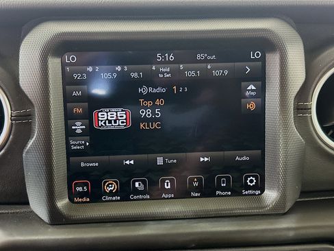 Used 2023 Jeep Wrangler Sahara image 21