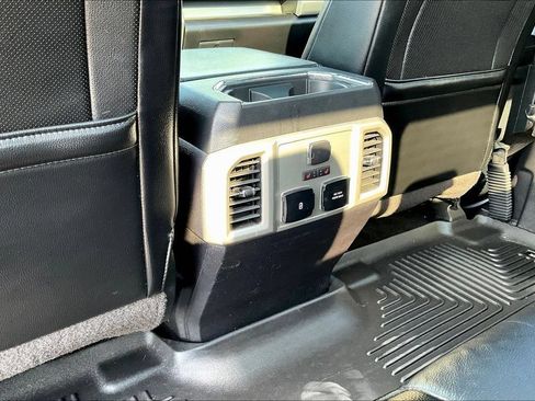 Used 2017 Ford F150 Lariat w/ Equipment Group 502A Luxury AWD/4WD image 10