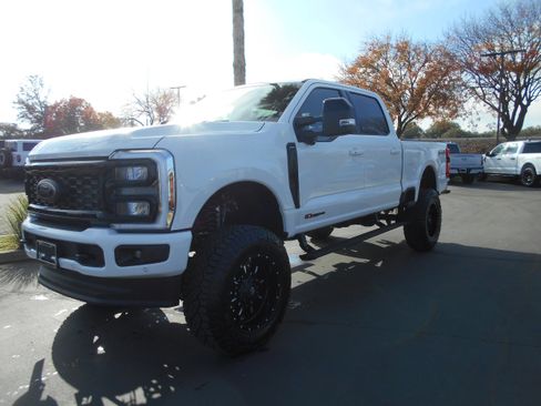 New 2025 Ford F250 Lariat w/ Lariat Ultimate Package image 30