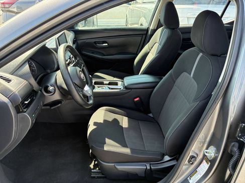 Used 2025 Nissan Sentra SV FWD image 24