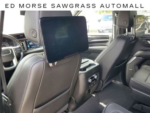 Used 2021 GMC Yukon Denali w/ LPO, Illumination Package image 13