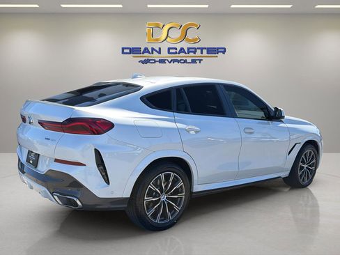 Used 2021 BMW X6 xDrive40i w/ M Sport Package AWD/4WD image 5