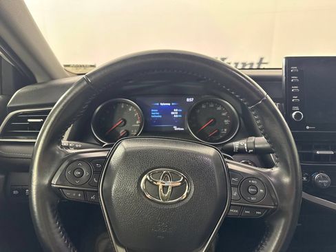 Used 2023 Toyota Camry XSE FWD image 18