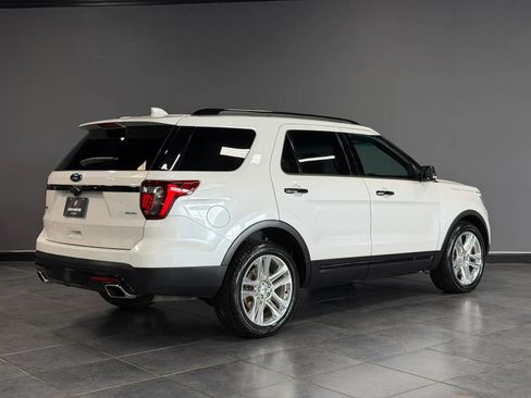 Used 2017 Ford Explorer Sport AWD/4WD image 5