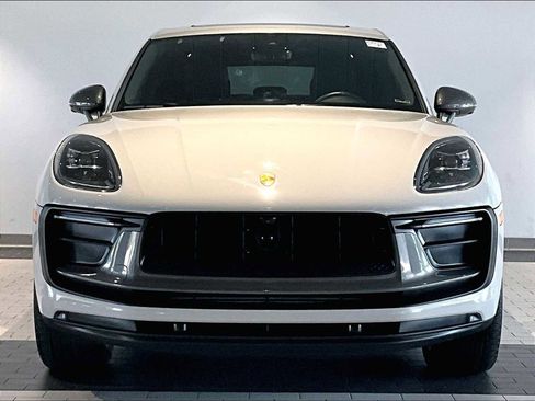 Used 2024 Porsche Macan Turbo image 13
