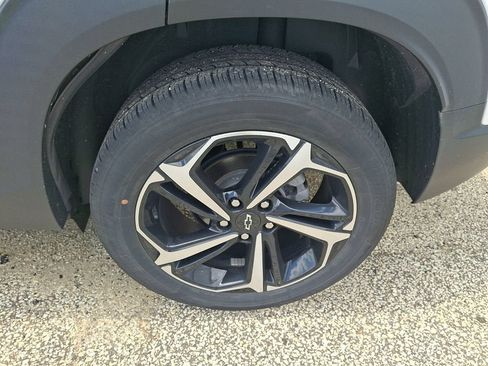 Certified 2022 Chevrolet TrailBlazer RS w/ Technology Package AWD/4WD image 8