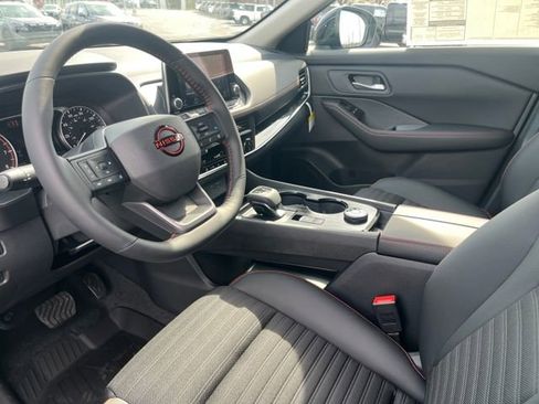 New 2026 Nissan Rogue SV AWD/4WD image 28