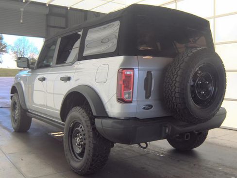 Used 2022 Ford Bronco Black Diamond AWD/4WD image 10