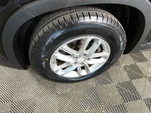 Used 2014 Kia Sorento LX FWD image 9