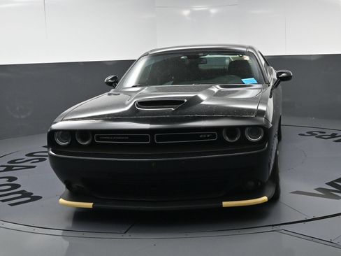 Used 2022 Dodge Challenger GT RWD image 5