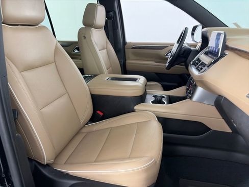 Used 2021 Chevrolet Tahoe Premier w/ Premium Package AWD/4WD image 33