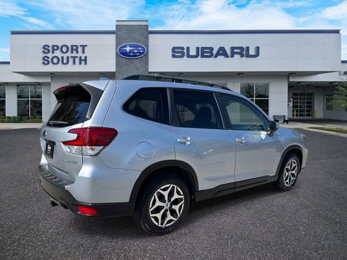 Used 2021 Subaru Forester Premium w/ Popular Package #1 AWD/4WD image 3