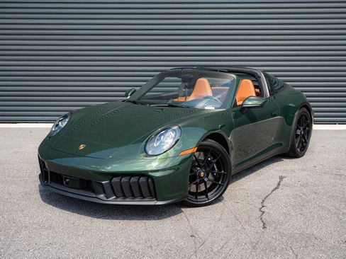 Certified 2026 Porsche 911 Targa 4 GTS AWD/4WD image 1