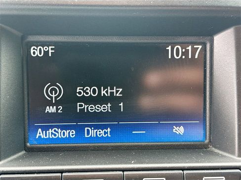 Used 2018 Ford Explorer XLT image 15