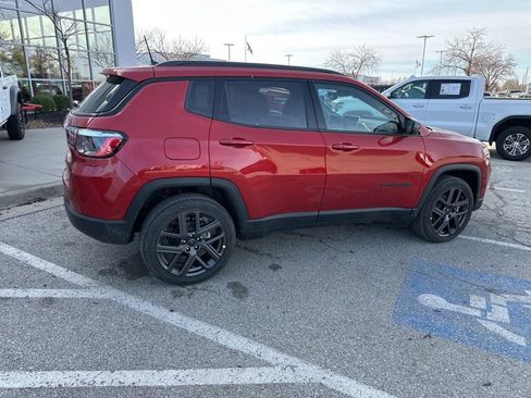 New 2026 Jeep Compass Latitude image 27
