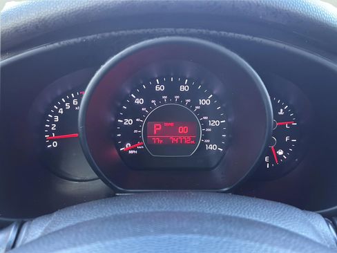Used 2016 Kia Soul + w/ Designer's Package FWD image 27