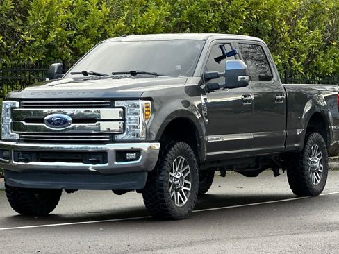 Used 2018 Ford F350 Lariat w/ FX4 4x4 Off Road Package image 8