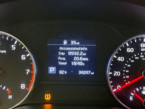 Used 2022 Kia Sportage LX AWD/4WD image 9