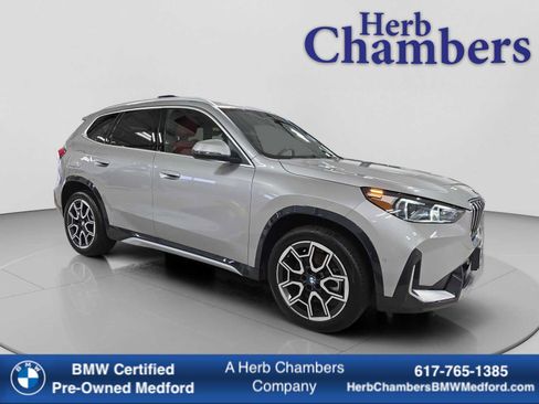 Certified 2025 BMW X1 xDrive28i AWD/4WD image 1