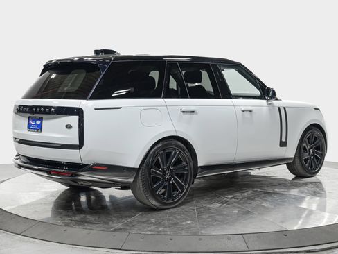 Used 2023 Land Rover Range Rover SE AWD/4WD image 7