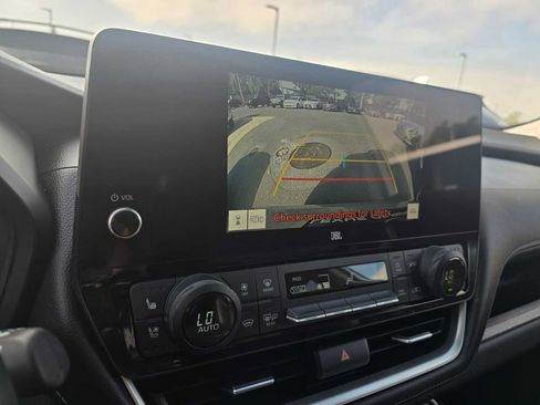 Used 2024 Toyota Grand Highlander FWD image 28