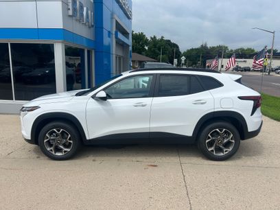 New 2026 Chevrolet Trax LT w/ LT Convenience Package