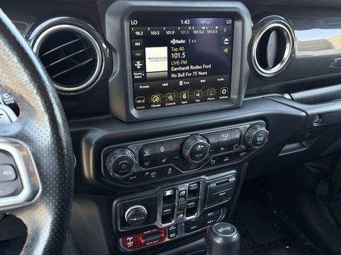 Used 2022 Jeep Wrangler Unlimited Rubicon AWD/4WD image 27