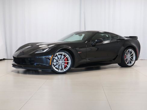Used 2019 Chevrolet Corvette Grand Sport w/ Carbon Flash Badge Package image 36