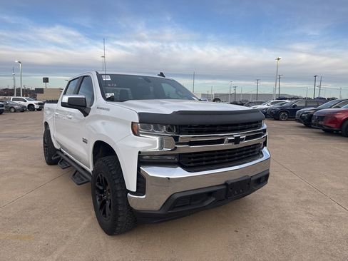 Used 2021 Chevrolet Silverado 1500 LT image 1