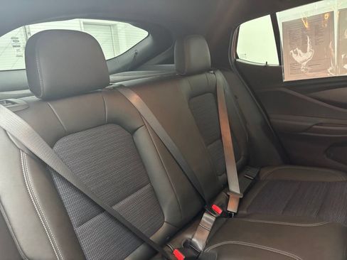 Used 2024 Buick Envista Preferred FWD image 39