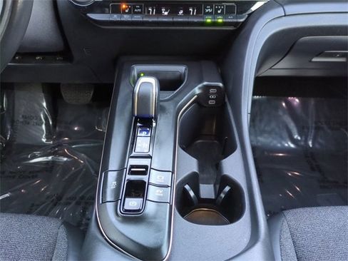 Used 2023 Toyota Crown XLE image 18