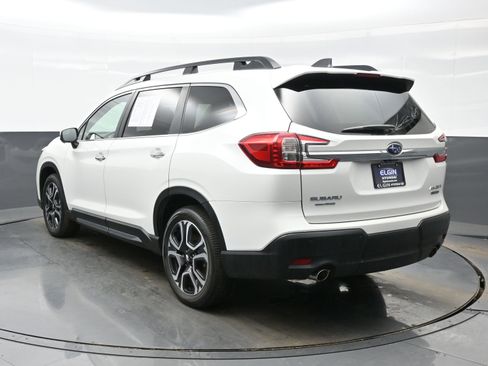 Used 2023 Subaru Ascent Touring image 4