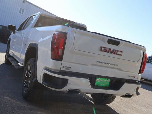 Used 2020 GMC Sierra 1500 AT4 image 3