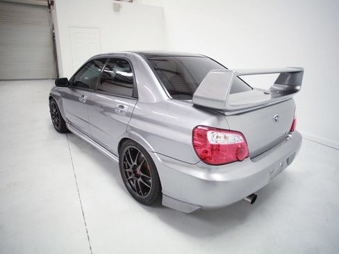 Used 2005 Subaru Impreza WRX STI image 12