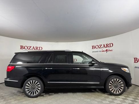 Used 2018 Lincoln Navigator L Reserve w/ Technology Package AWD/4WD image 17