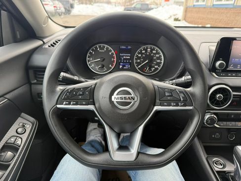 Used 2021 Nissan Sentra S image 14