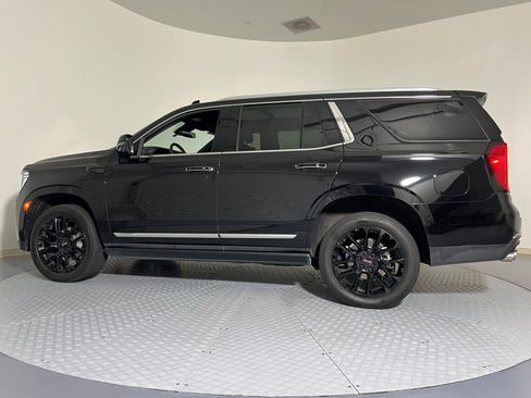Used 2024 GMC Yukon Denali image 2