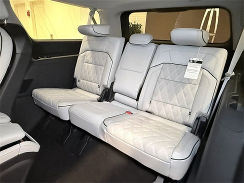 New 2025 Lincoln Navigator L Black Label w/ Black Label Special Edition image 26