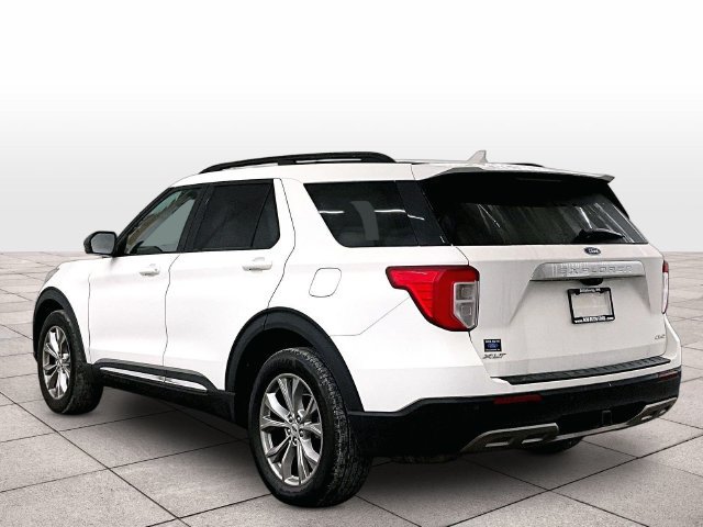 Used 2023 Ford Explorer XLT w/ Equipment Group 202A AWD/4WD image 10
